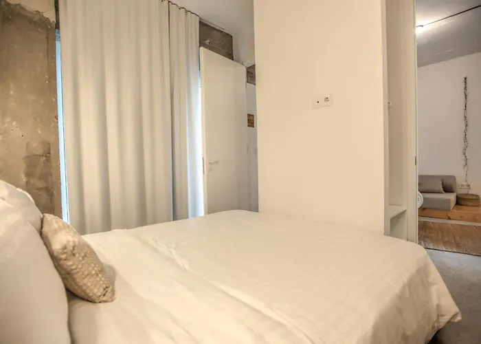 Convent-Βand Αpartment