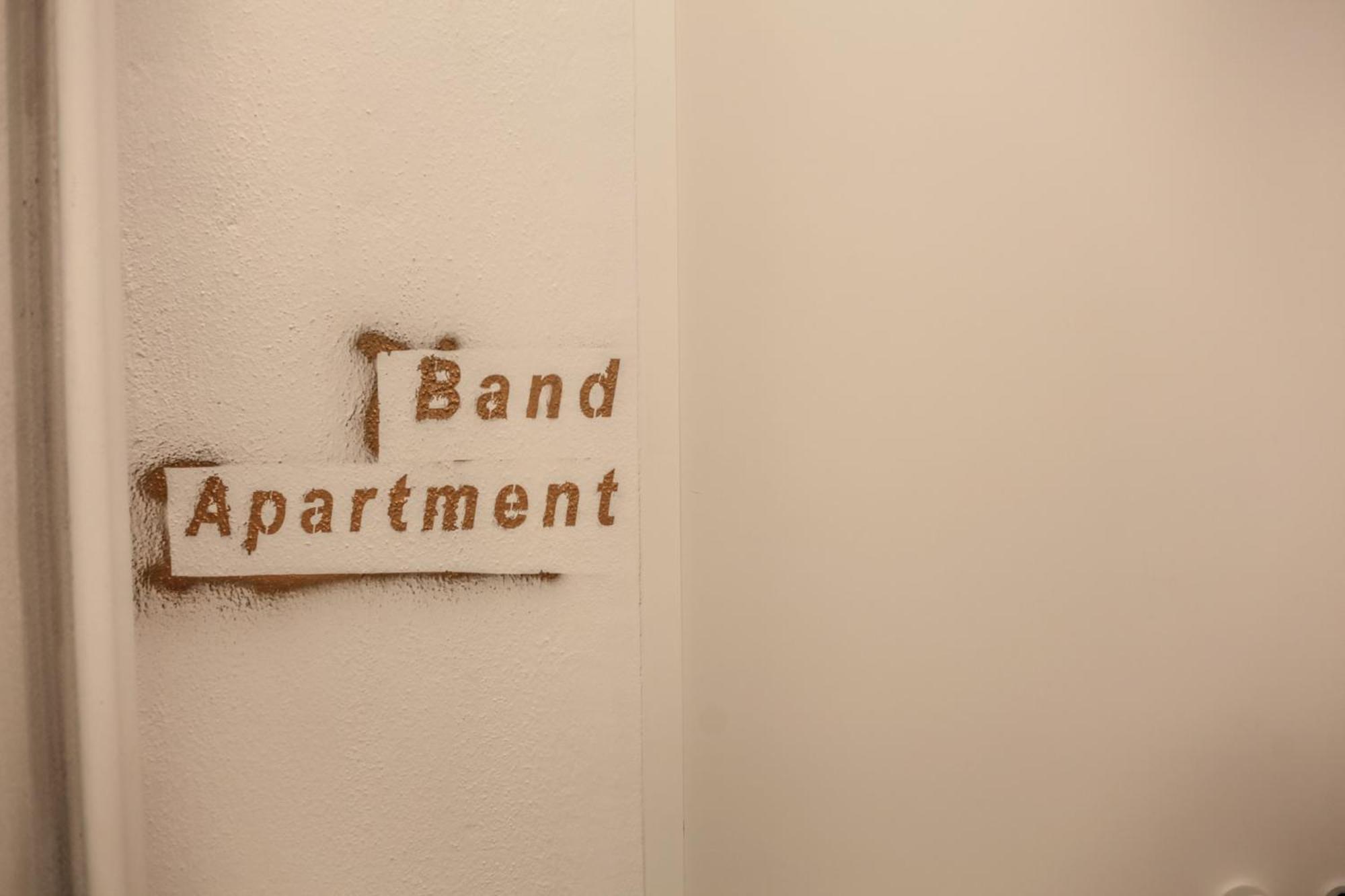Convent-βand αpartment *
