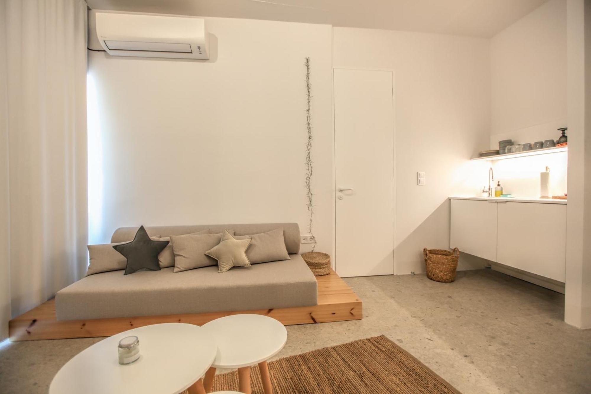 Convent-βand αpartment Apartment *